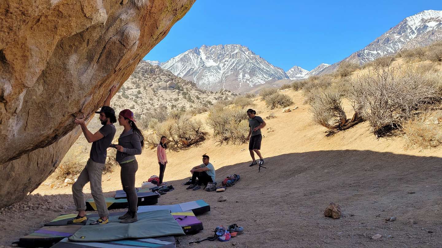 Bouldering in the Buttermilks